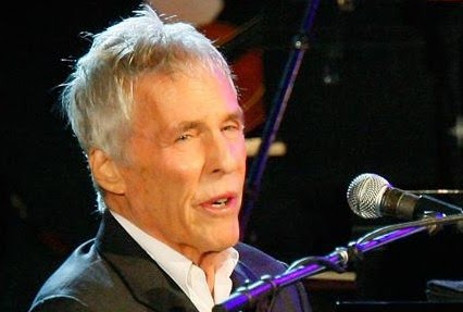 Uma homenagem ao compositor e músico Burt Bacharach por ocasião dos seus 90 anos, completados no último domingo. Clicando no arquivo de áudio você ouvirá o programa especial que apresentamos na Rádio Universitária FM, A Música no Cinema. As suas principais composições e sua trajetória no cinema e na música num especial com duração de 60 minutos.