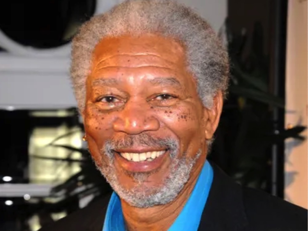 O ator Morgan Freeman nasceu em Memphis, Tennessee, no dia 1 de junho de 1930. Em comemoração aos seus 94 anos, vamos prestar uma homenagem, falando da sua trajetória cinematográfica. 