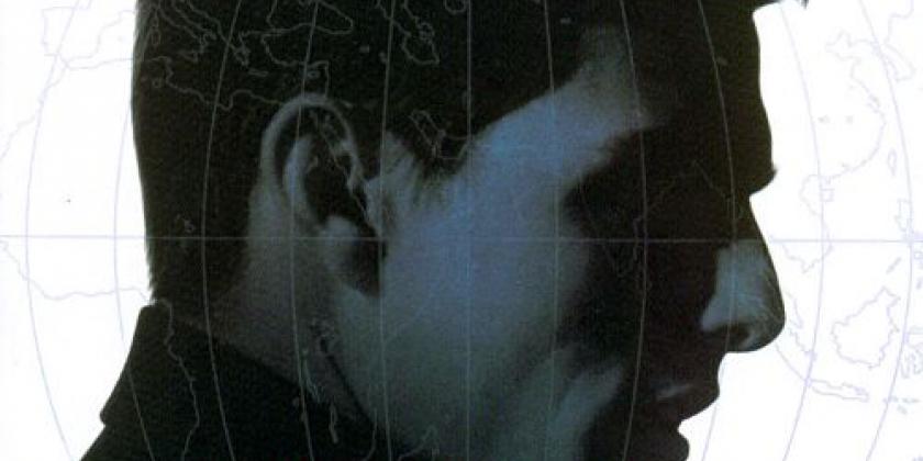 Nos áudios, em anexo, você poderá ouvir o tema rejeitado de Alan Silvestri e a trilha original de Danny Elfman.