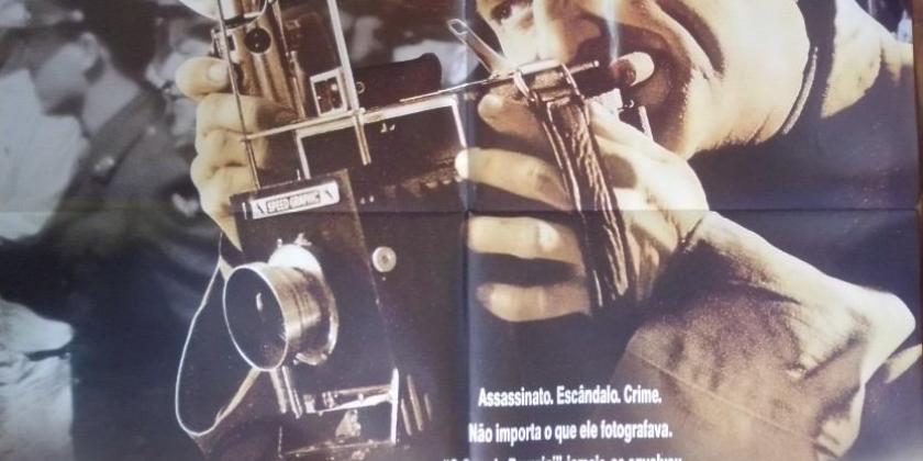 Nos arquivos de áudio apresentamos respectivamente as trilhas de TESTEMUNHA OCULAR,primeiramente  a composição de Jerry Goldsmith que foi rejeitada e em seguida a música original do filme de autoria de Mark Isham.