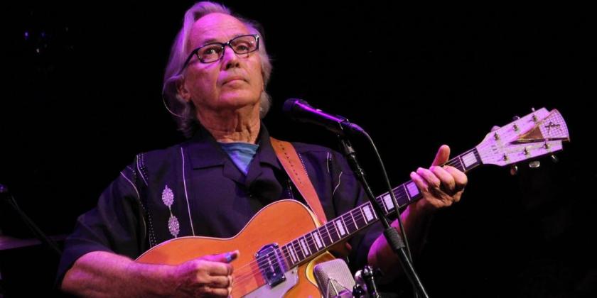 Ry Cooder é um dos grandes ativistas da música popular norte-americana, seus trabalhos para o cinema, evidenciam raízes regionais que muitas vezes, oferecem contornos apurados às paisagens cinematográficas.