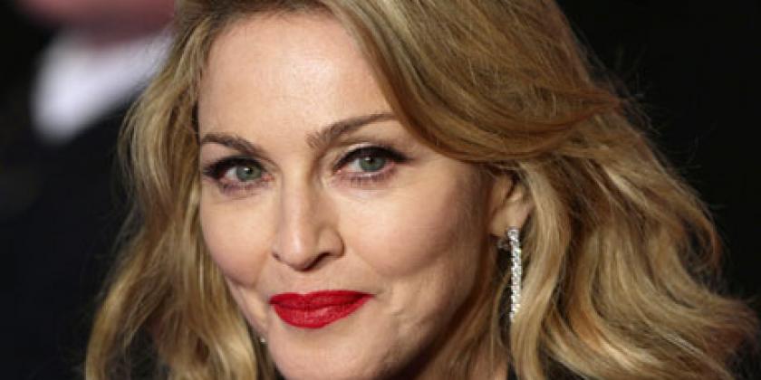 O grande brilho de Madonna, no entanto continua sendo nas trilhas sonoras do cinema, pois suas canções estão inseridas em mais de 400 produções. Madonna também teve a experiência na direção e foi bem sucedida, pois seu filme W.E. O ROMANCE DO SÉCULO de 2011 permitiu que ela arrebatasse o Globo de Ouro de melhor canção.